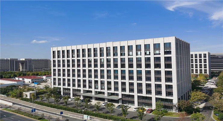 上海長三角電商中心招商熱線，一站式解決企業(yè)辦公需求！