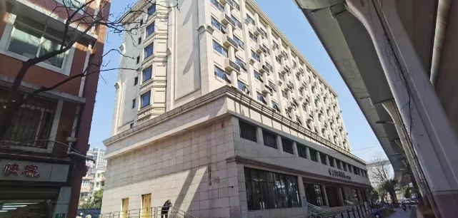 上海虹口區出售獨棟：大柏樹商圈醫院帶租約現房，即買即享穩定收益