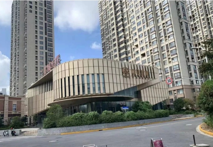 上海寶山友誼路商圈獨棟出售！帶900㎡露臺，可作酒店展廳用